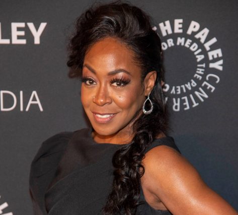 The Neighborhood Star Tichina Arnold Shares Swimsuit Video of "Higher Calling"