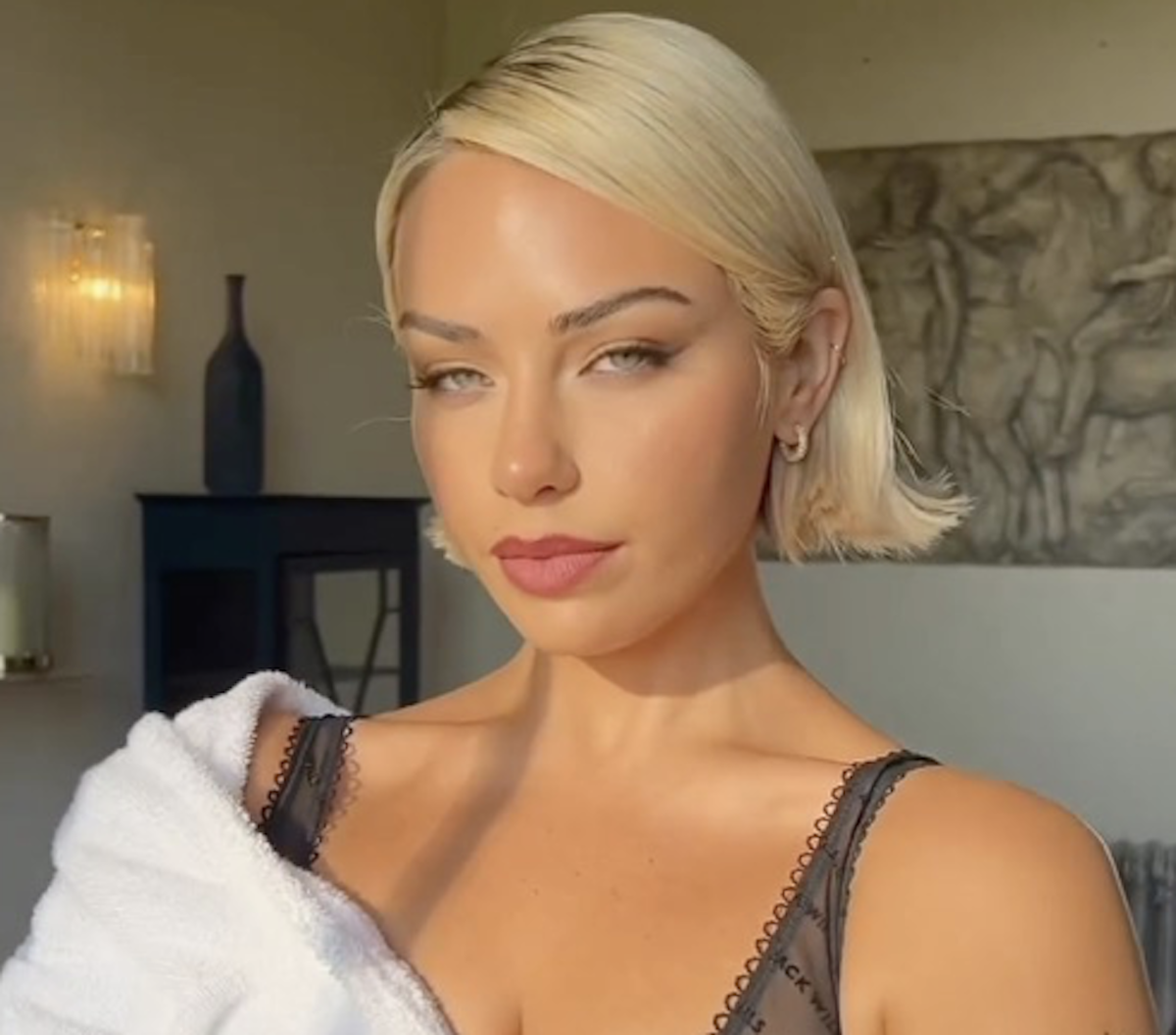 Influencer Cartia Mallan Shares Swimsuit Photo "in My Favourite Place"