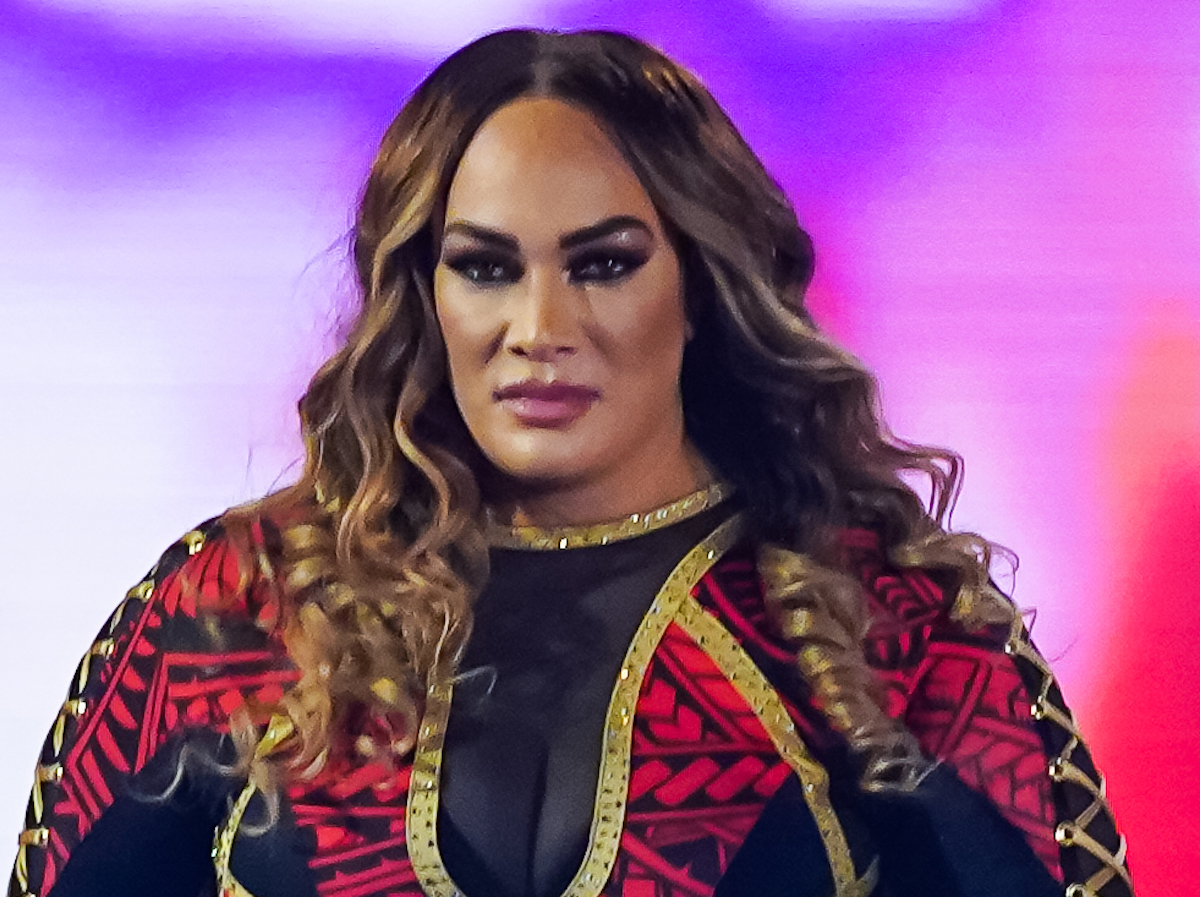 Wrestling Star Nia Jax in Cute Workout Gear is “Full of Gratitude”