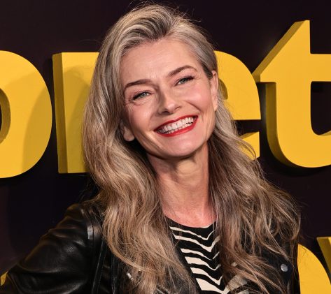 '80s Icon Paulina Porizkova Looks 20 Years Younger in Swimsuit Vacation Pics