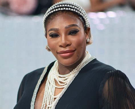 Serena Williams Shows Off Legs and Core Strength in Pilates Workout 