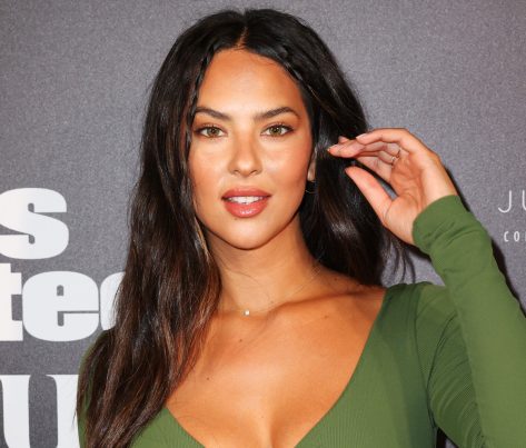 Christen Harper in Two-Piece Workout Gear Shares Her Lifting Workout