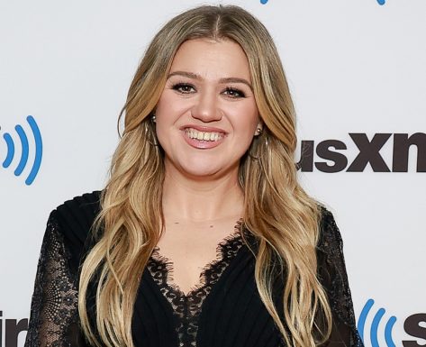 Kelly Clarkson Reveals How She "Dropped Weight" Fast