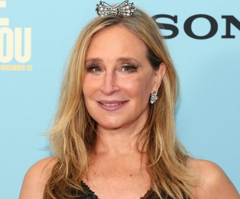 Sonja Morgan in Black Workout Gear Does Yoga For "Self Care"