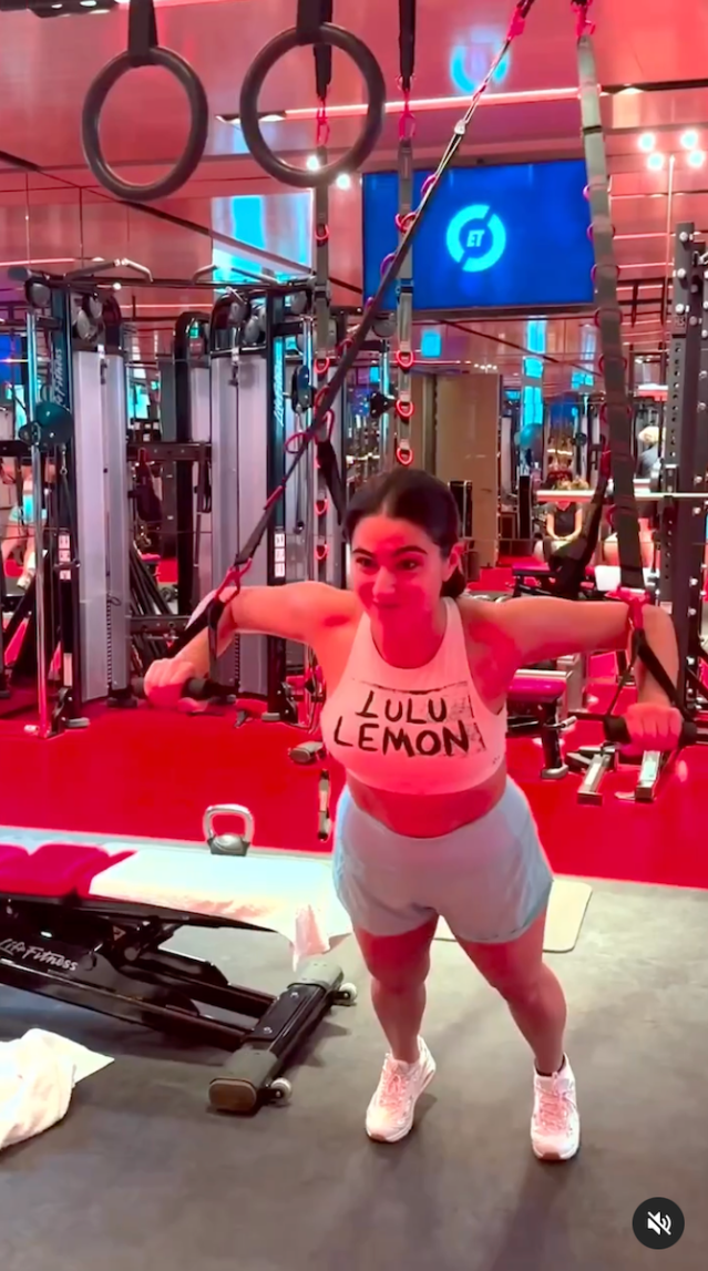 Sara Ali Khan in Workout Gear Reveals Her Workout Routine