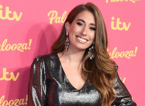 Stacey Solomon Shares Swimsuit Photo on the Beach