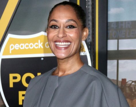 Tracee Ellis Ross Shows Off Flat Belly Having "Fun in the Sun"