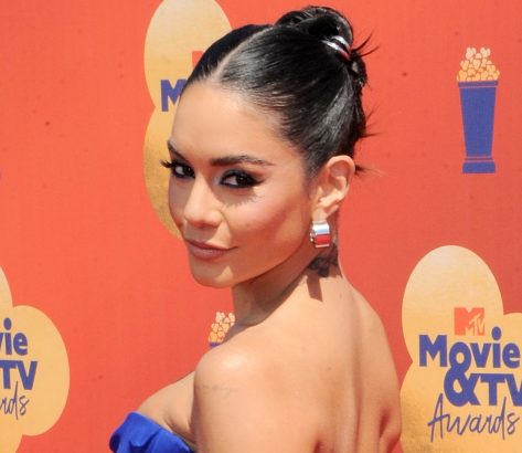 Vanessa Hudgens Shows Off Fit Bod in New Selfie