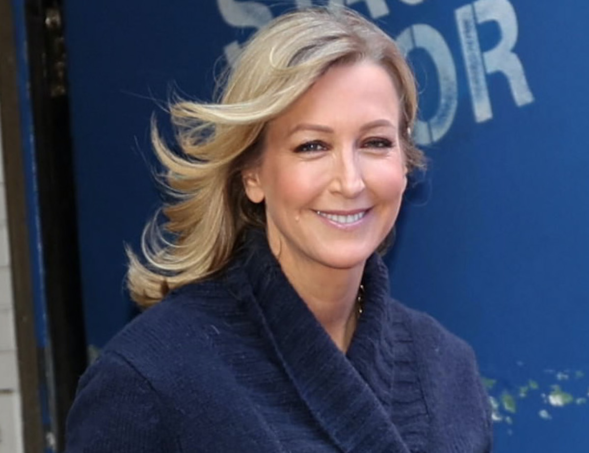 Lara Spencer in Cute Tennis Skirt Has 