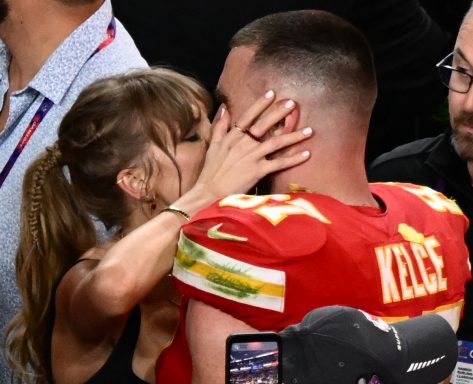 Taylor Swift in Ab-Baring Top Celebrates Super Bowl Win with Beau Travis Kelce