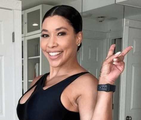 Celebrity Trainer Jeanette Jenkins in Workout Gear Shares "Workout Motivation"