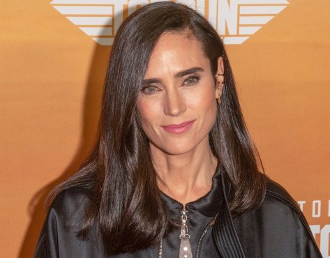 Jennifer Connelly Shares Rare Swimsuit Photo Honoring Husband Paul Bettany