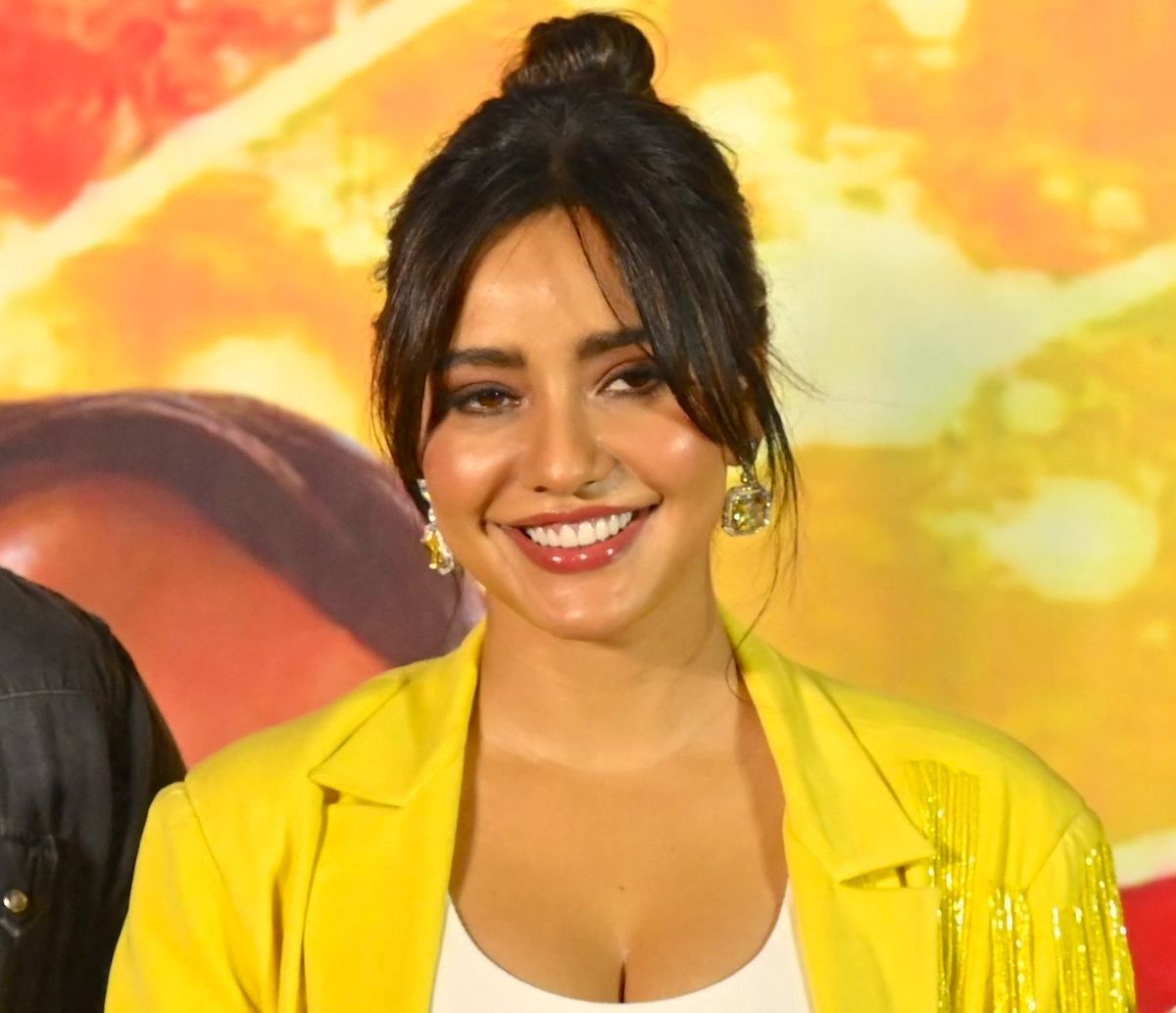 Neha Sharma In Workout Gear Is “One Step Closer To the Goal”