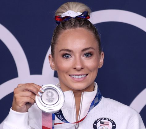 Olympic Gymnast MyKayla Skinner in Workout Gear Is "Killing It Postpartum"