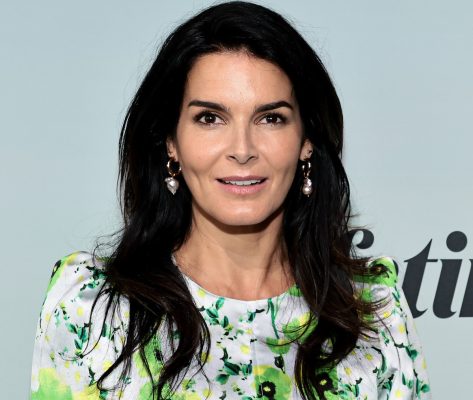 Angie Harmon In Two-Piece Workout Gear Says "Hot Yoga Is HOT!"