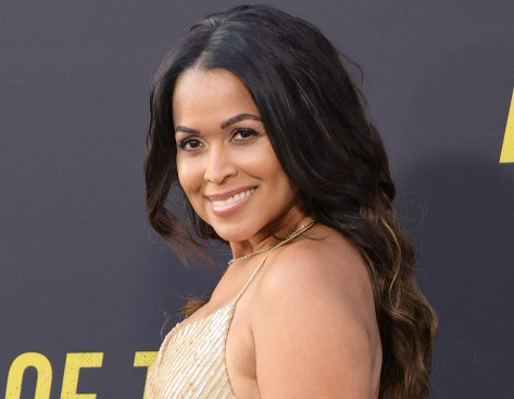 Tracey Edmonds In Workout Gear Says "Love, Peace, and Happiness"