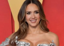 This Is How Jessica Alba Is Staying Fit in Her 40s, According to Her Trainer Ramona Braganza