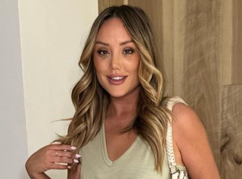 Charlotte Crosby In Sports Bra Takes Ice Bath For "Mental Reset"