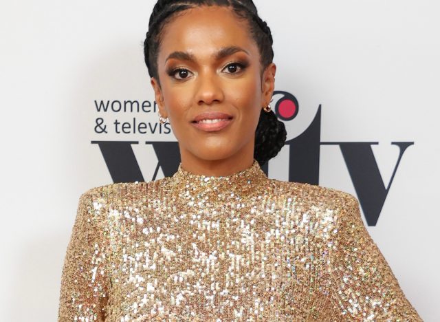 Freema Agyeman in Workout Gear Does "Wednesday Workout"