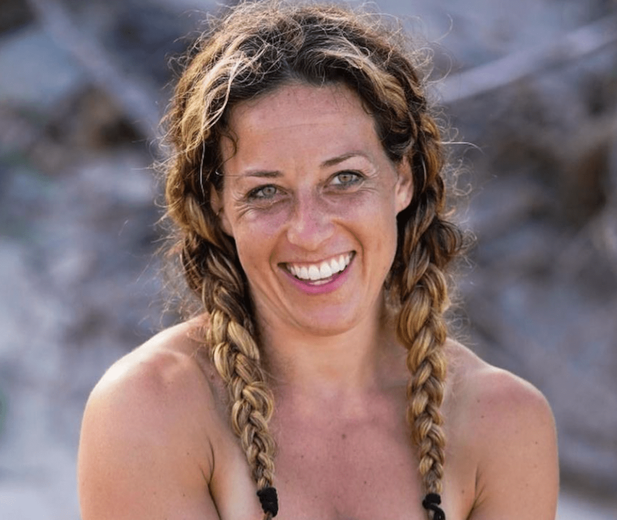 Survivor Star Lindsay Dolashewich in Workout Gear Visits Costa Rica