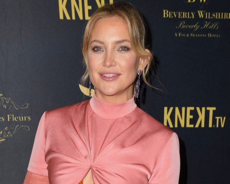 Kate Hudson in Workout Gear Shares "Spring So Far" on the Golf Course