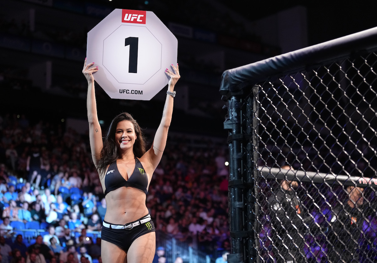 UFC TV Host Camila Oliveira in Two-Piece Workout Gear Enjoys “Photo Day”