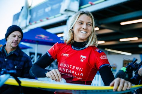 Pro Surfer Molly Picklum In Two-Piece Workout Gear Gets "Warm Welcome" In Tahiti