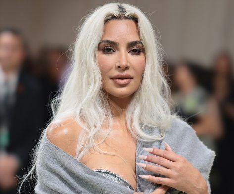 Kim Kardashian in Two-Piece Workout Gear Does "Preview of 28-Day Challenge"