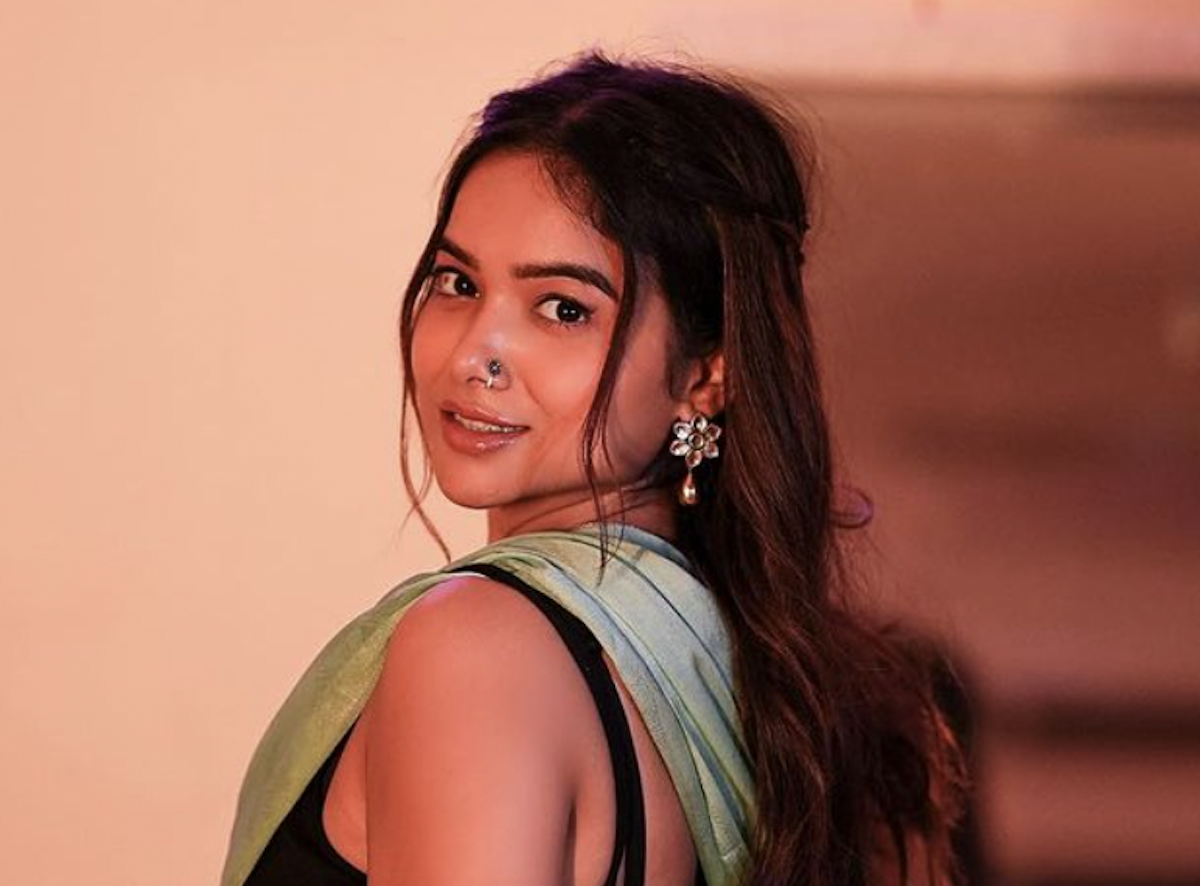 Manisha Rani in Bikini Is “Stunningly Gorgeous” 