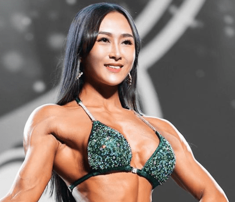 IFBB Pro Mengru Zhang in Two-Piece Workout Gear is a "Professional"