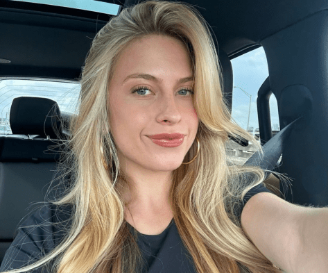 Sports Illustrated Rookie Xandra Pohl In Workout Gear Is "Finally Healing"