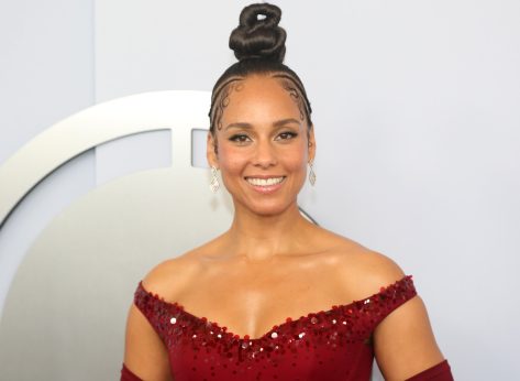 Alicia Keys in Workout Gear Shares Photos From June