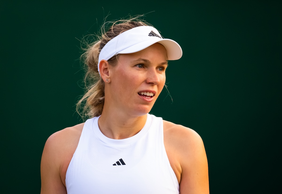 Tennis Star Caroline Wozniacki In Two Piece Workout Gear Looks Good tennis-star-caroline-wozniacki-in-two-piece-workout-gear-looks-good