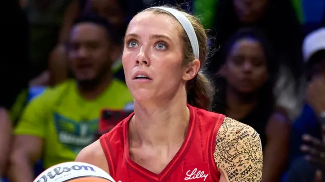 Indiana Fever v Dallas Wings
