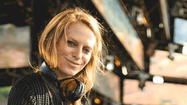 Nora En Pure