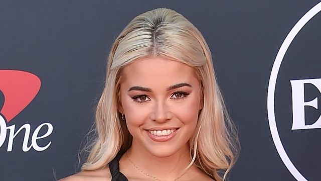 Los,Angeles, ,Jul,12:,Livvy,Dunne,Arrives,For,The