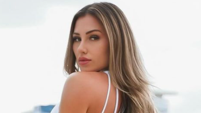 Influencer Caitlin Rice in Workout Gear Says