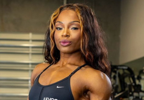 IFBB Competitor Cydney Gillon in Two-Piece Workout Gear Shares "Workout of the Day"