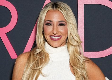 RHONJ Star Danielle Cabral in Two-Piece Workout Gear Says "My Workout is Crossfit"