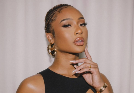 Kayla Nicole Flaunts Fit Body. Here are Her Diet and Fitness Secrets.