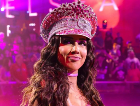 WWE’s Chelsea Green in Two-Piece Workout Gear Shares “Confessionals”