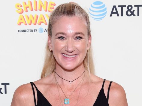 Volleyball Star Kerri Walsh Jennings in Two-Piece Workout Gear is a "Legend"