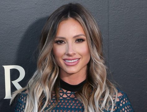 Influencer Paige Hathaway in Two-Piece Workout Gear Talks "Calorie Deficit"