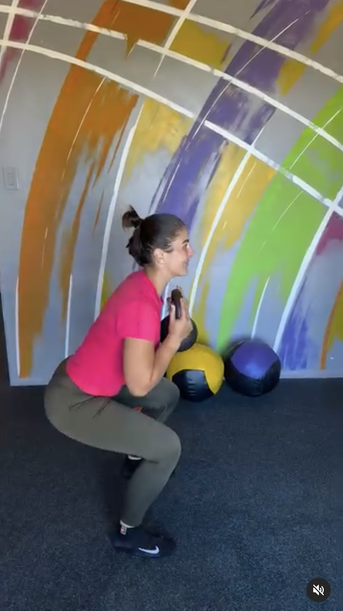 Tennis Beauty Bianca Andreescu in TwoPiece Workout Gear is "Looking