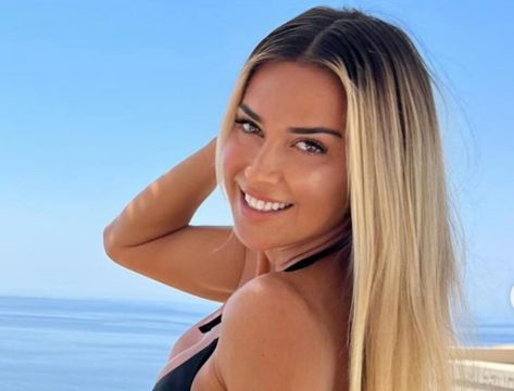 IFBB Champ Getta Beqa in Two-Piece Workout Gear Shows Off Popping Abs