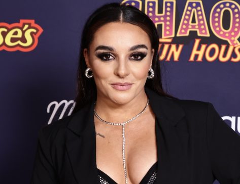 Wrestler Deonna Purrazzo in Two-Piece Workout Gear Shares Motivational Message