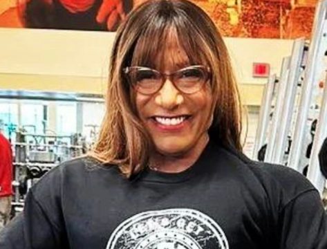 Bodybuilder Heidi Worrell-Osborne in Two-Piece Workout Gear Shares Tricep Workout