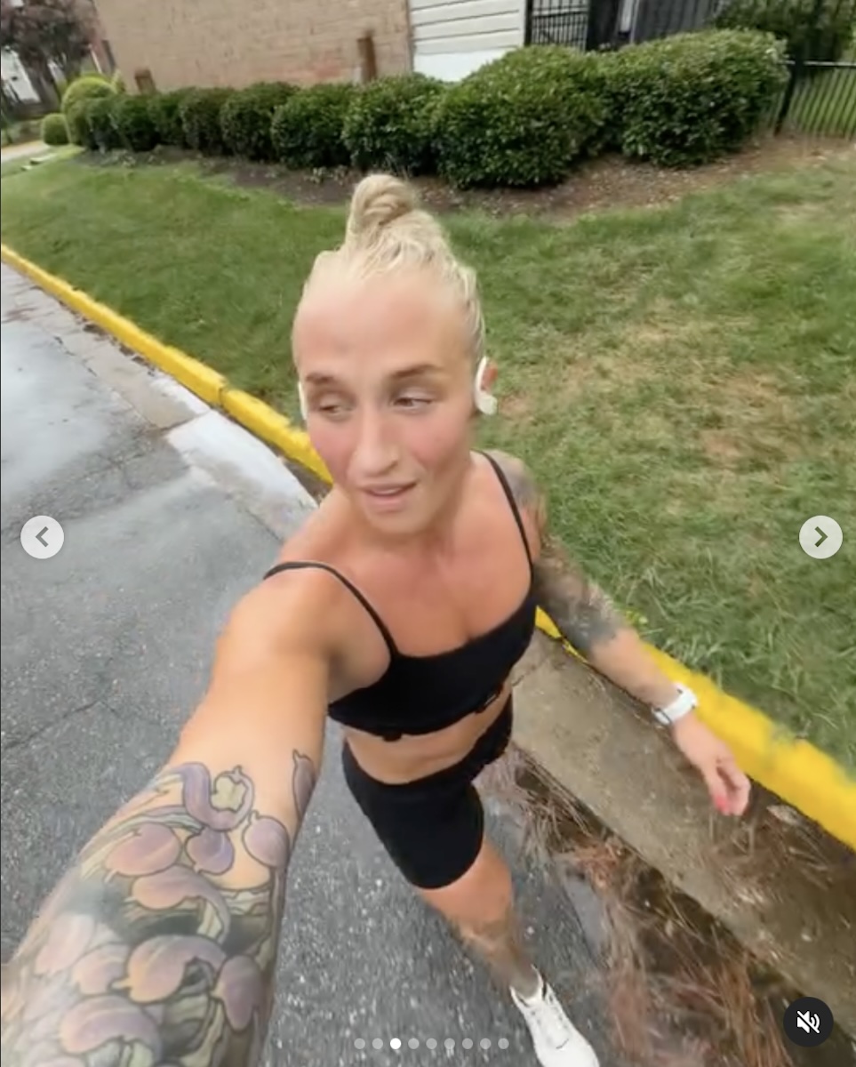 CrossFit Athlete Kelsey Kiel in Two-Piece Workout Gear is "Grateful"