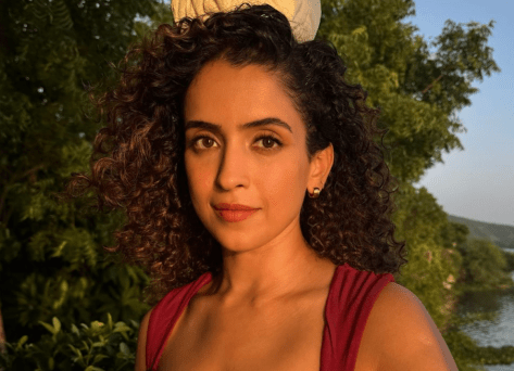 Indian Beauty Sanya Malhotra in Two-Piece Workout Gear Does Impressive Balance Exercise