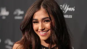 Cobra Kai Stunner Rayna Vallandingham in Two-Piece Workout Gear Says ...